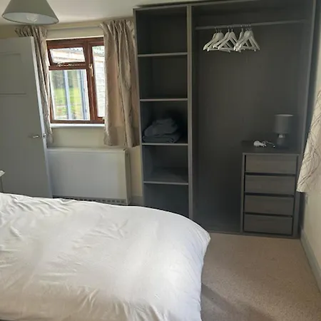 Cottage Retreat- Sleeps 4 Garden Bbq & Pets Sherborne  Exterior photo
